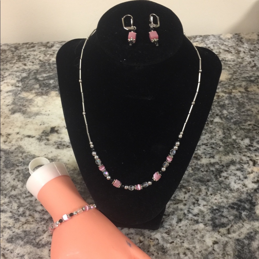 Necklace earrings and bracelet set